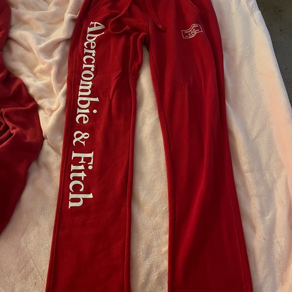 Abercrombie Red Hooded Zip Sweatshirt and Matching Joggers - Picture 2 of 3